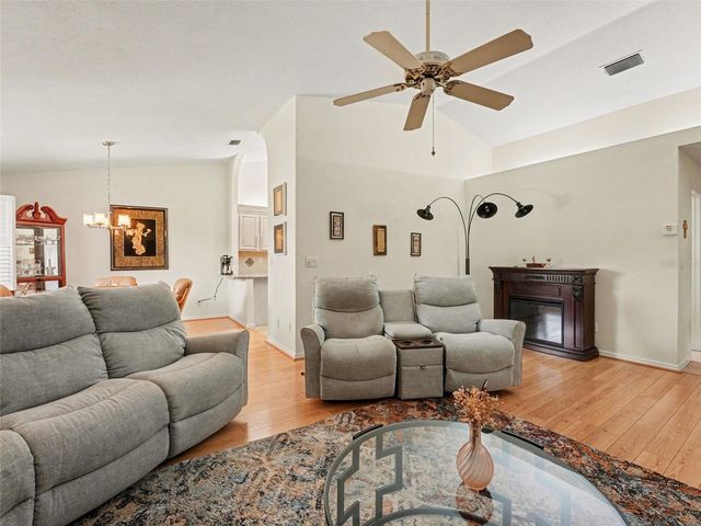 1717 W ORANGEWOOD LANE 4, Avon Park, FL 33825