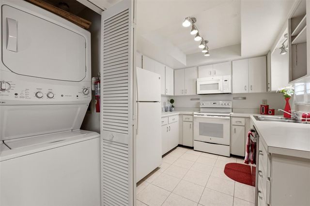 6132 29TH AVENUE W 6132, Bradenton, FL 34209