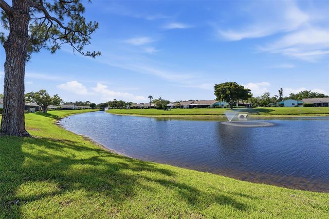 6132 29TH AVENUE W 6132, Bradenton, FL 34209