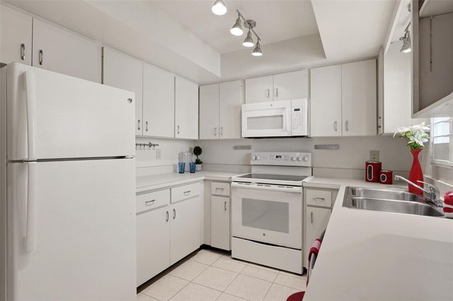 6132 29TH AVENUE W 6132, Bradenton, FL 34209