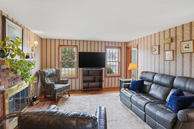99 Highland View Drive, Sutton, MA 01590