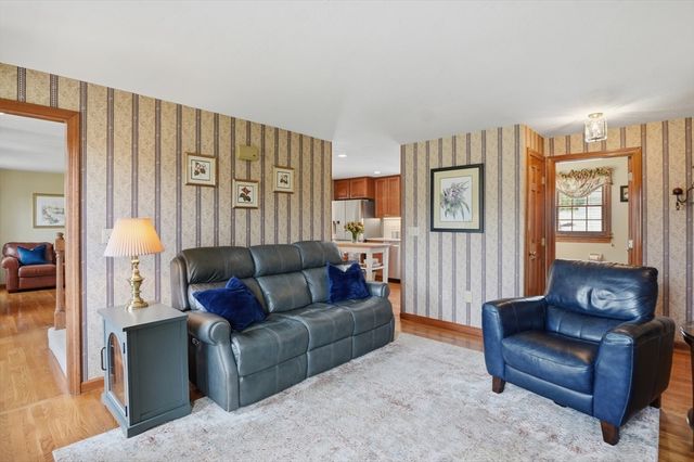 99 Highland View Drive, Sutton, MA 01590