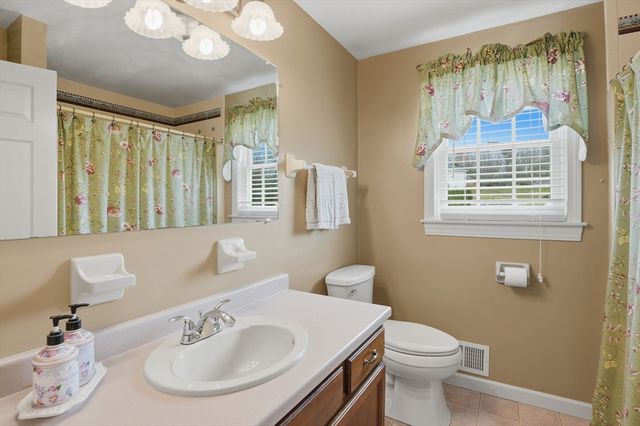 99 Highland View Drive, Sutton, MA 01590