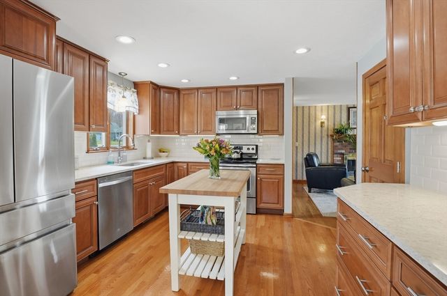 99 Highland View Drive, Sutton, MA 01590