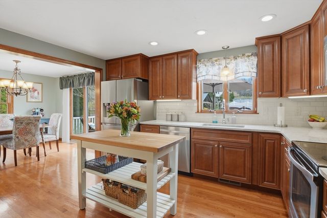 99 Highland View Drive, Sutton, MA 01590