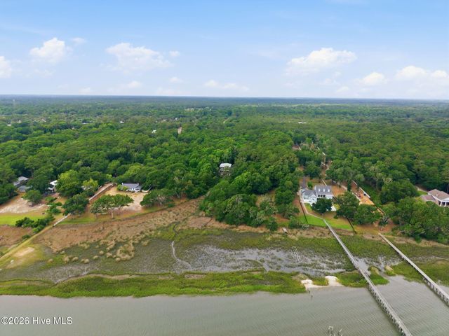2659 Seashore Road SW, Supply, NC 28462
