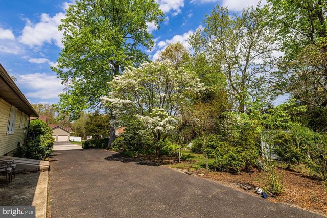 219 N MADISON AVE, Hammonton, NJ 08037