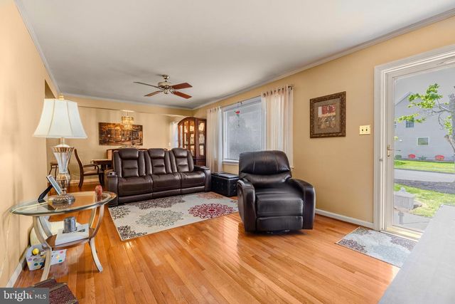 219 N MADISON AVE, Hammonton, NJ 08037