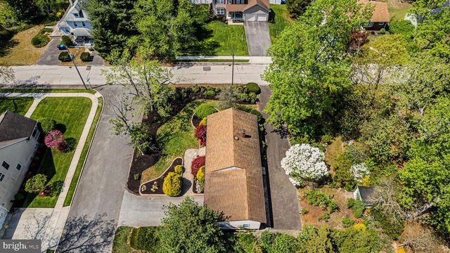 219 N MADISON AVE, Hammonton, NJ 08037