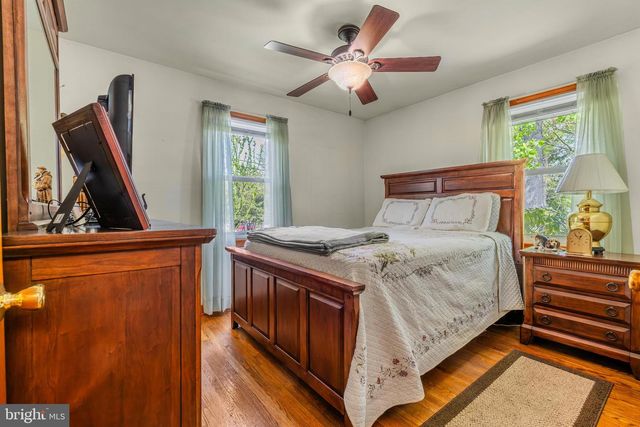 219 N MADISON AVE, Hammonton, NJ 08037