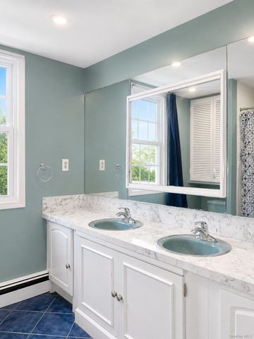 240 N Fulton Avenue, Mount Vernon, NY 10552