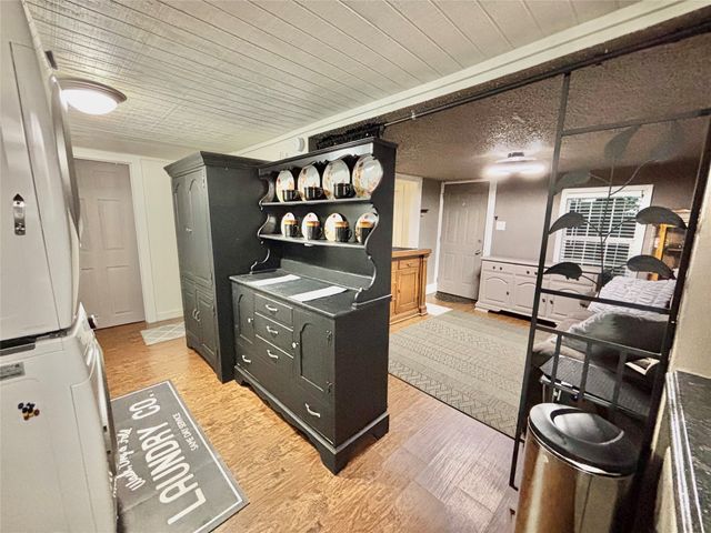 301 E 2nd Street, Bonham, TX 75418