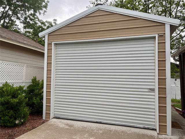 301 E 2nd Street, Bonham, TX 75418