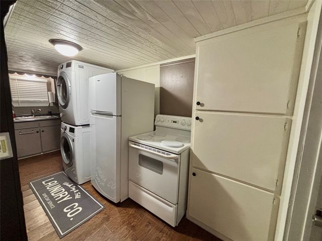 301 E 2nd Street, Bonham, TX 75418