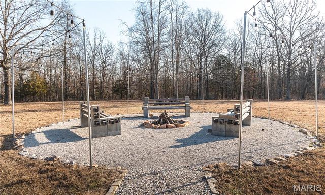 3490 County Road 6220, Jadwin, MO 65501