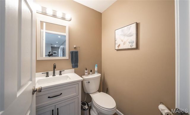 3490 County Road 6220, Jadwin, MO 65501