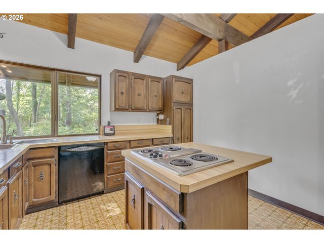 335 Nw 112TH Ave, Portland, OR 97229