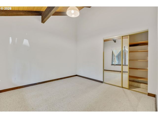 335 Nw 112TH Ave, Portland, OR 97229