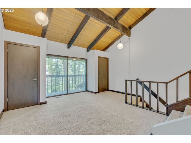 335 Nw 112TH Ave, Portland, OR 97229