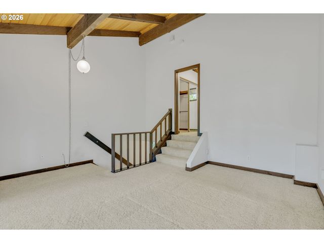 335 Nw 112TH Ave, Portland, OR 97229
