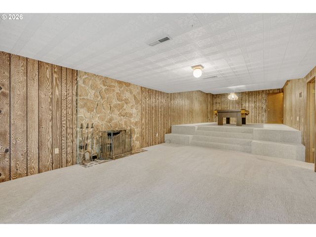 335 Nw 112TH Ave, Portland, OR 97229