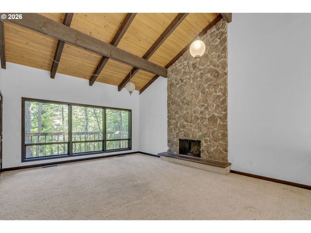 335 Nw 112TH Ave, Portland, OR 97229
