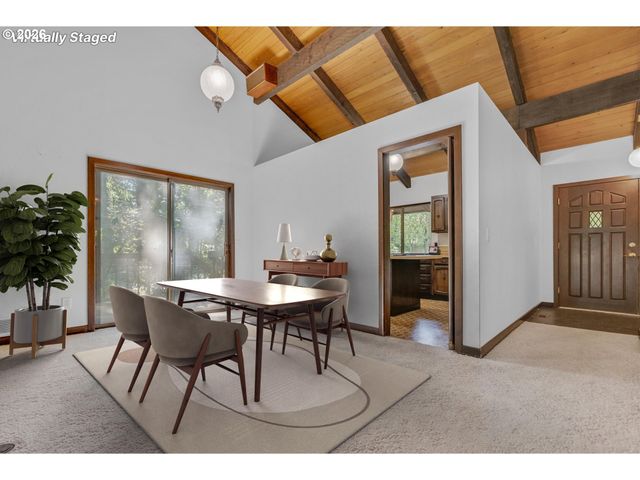 335 Nw 112TH Ave, Portland, OR 97229