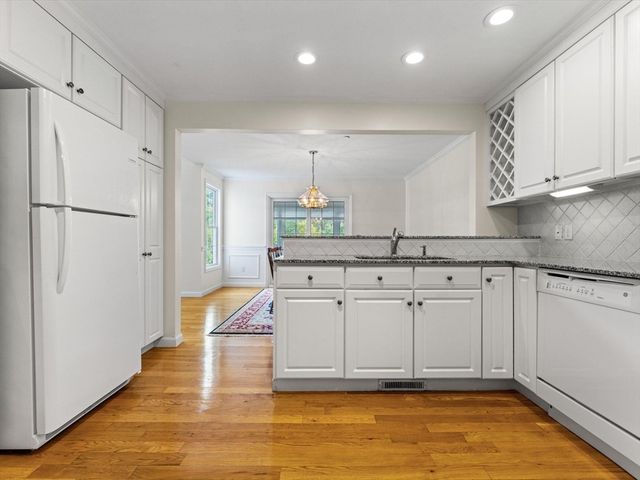 9 Baldwin Court 9, Westborough, MA 01581