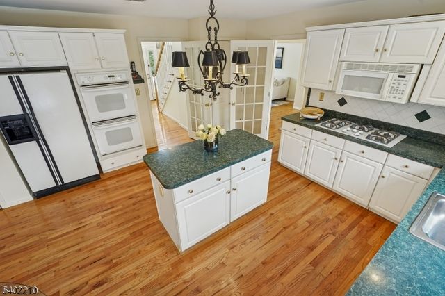 1138 William V Young Dr, Rahway City, NJ 07065