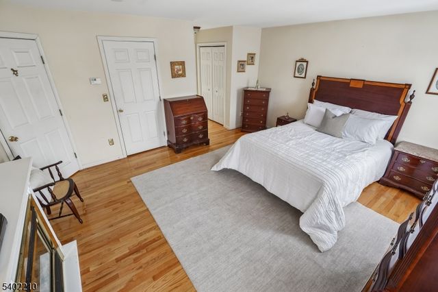 1138 William V Young Dr, Rahway City, NJ 07065