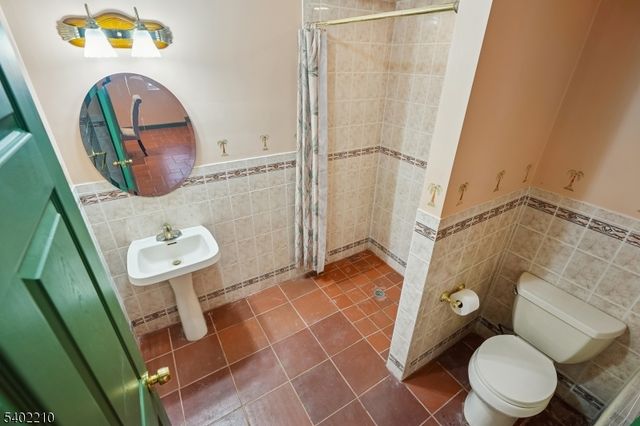 1138 William V Young Dr, Rahway City, NJ 07065