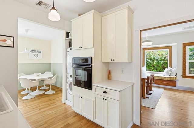 1353 Edgemont, San Diego, CA 92102