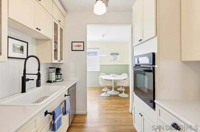 1353 Edgemont, San Diego, CA 92102