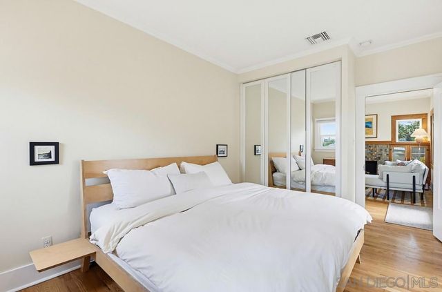 1353 Edgemont, San Diego, CA 92102