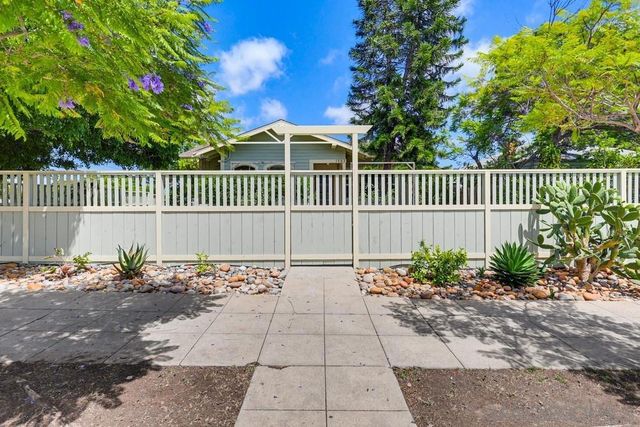 1353 Edgemont, San Diego, CA 92102