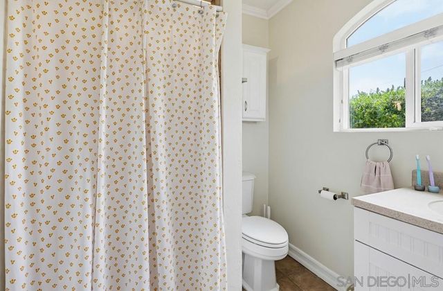 1353 Edgemont, San Diego, CA 92102