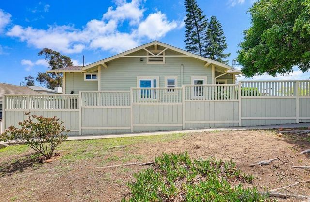 1353 Edgemont, San Diego, CA 92102