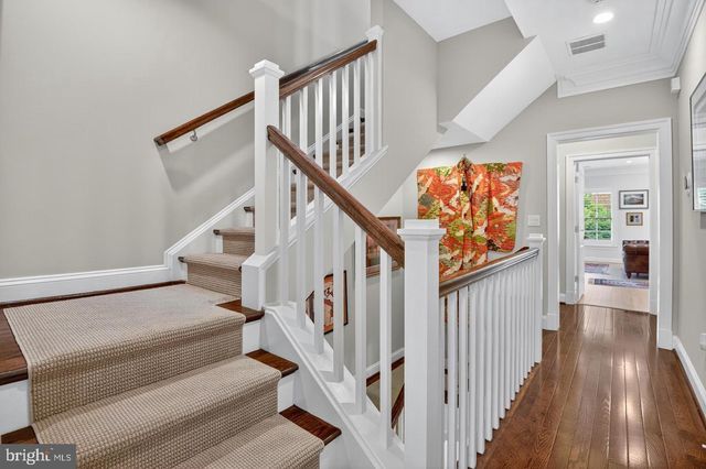 10890 SYMPHONY PARK DR, North Bethesda, MD 20852