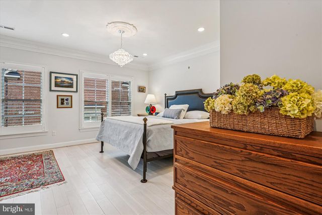 10890 SYMPHONY PARK DR, North Bethesda, MD 20852