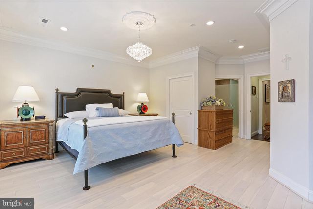 10890 SYMPHONY PARK DR, North Bethesda, MD 20852