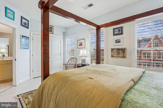 10890 SYMPHONY PARK DR, North Bethesda, MD 20852