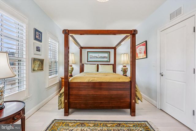 10890 SYMPHONY PARK DR, North Bethesda, MD 20852