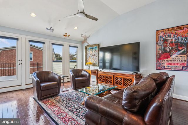 10890 SYMPHONY PARK DR, North Bethesda, MD 20852