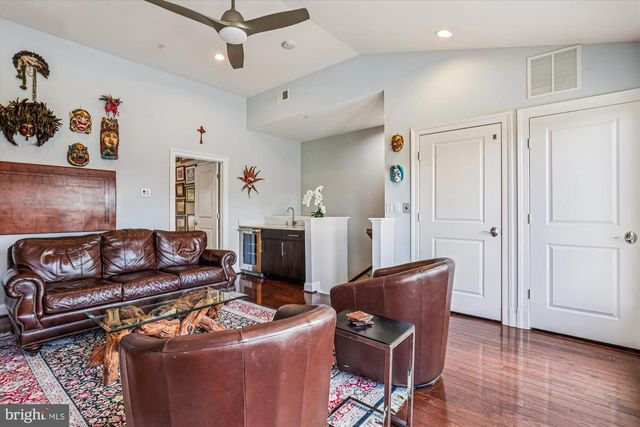 10890 SYMPHONY PARK DR, North Bethesda, MD 20852