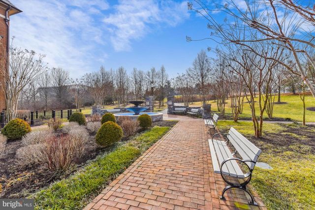 10890 SYMPHONY PARK DR, North Bethesda, MD 20852