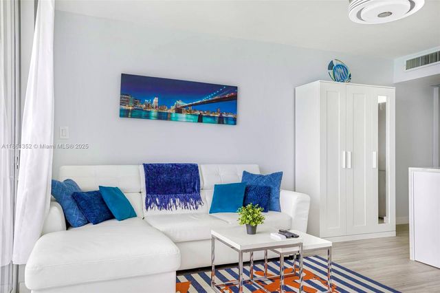 19201 Collins Ave 916, Sunny Isles Beach, FL 33160