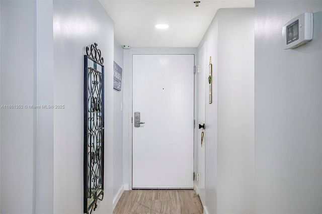 19201 Collins Ave 916, Sunny Isles Beach, FL 33160