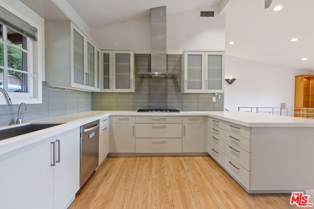 13463 Rand Drive, Sherman Oaks, CA 91423