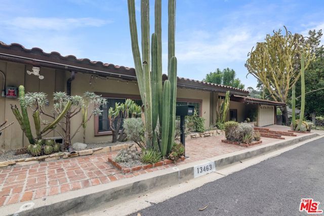13463 Rand Drive, Sherman Oaks, CA 91423