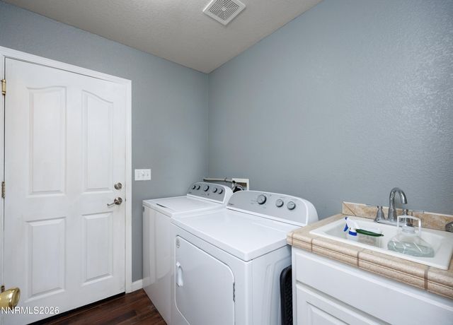 1850 Heidi Road, Fallon, NV 89406